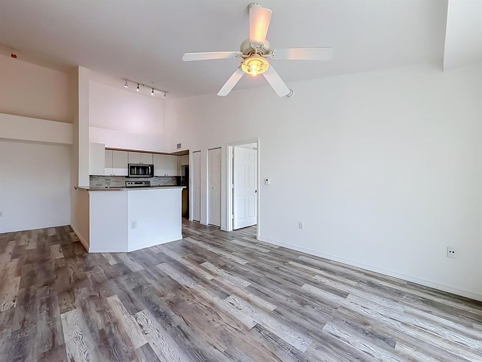 1119 Villa Circle-29
