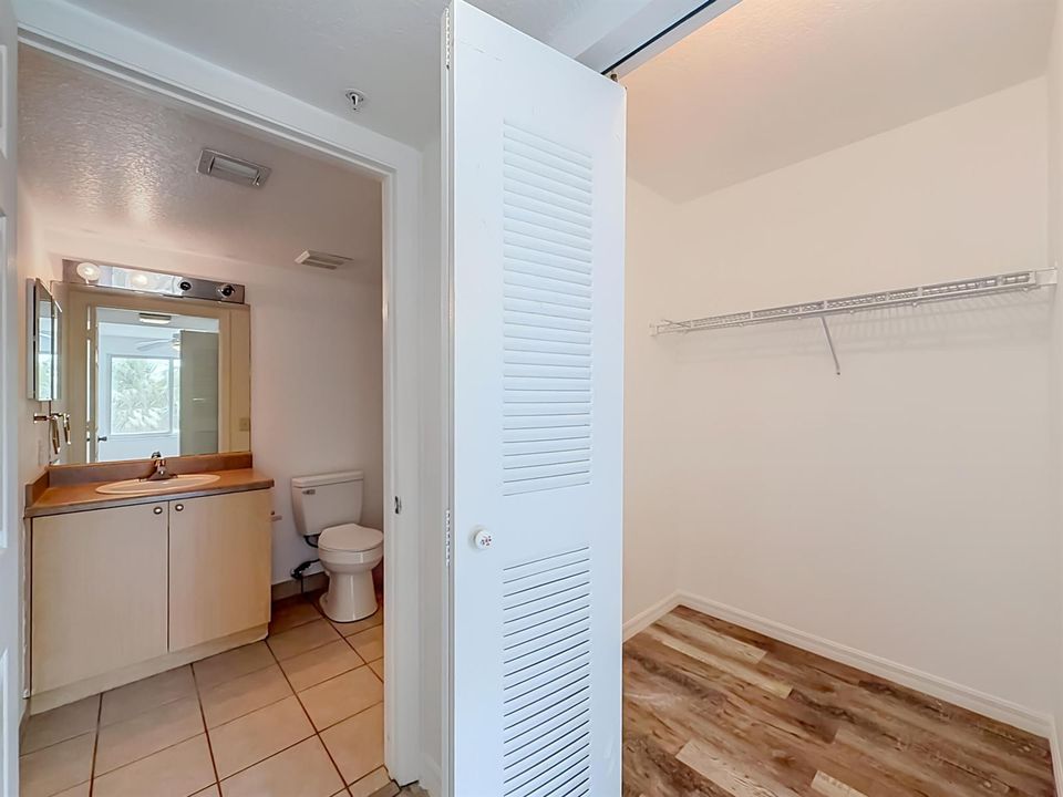 1119 Villa Circle-52