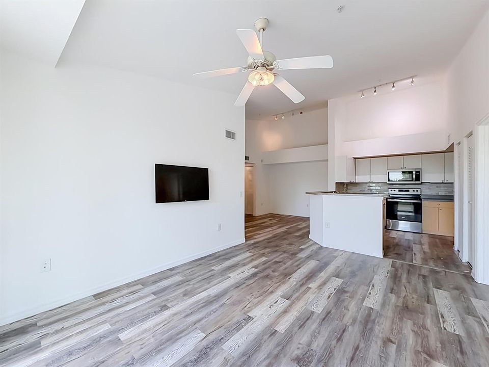 1119 Villa Circle-30