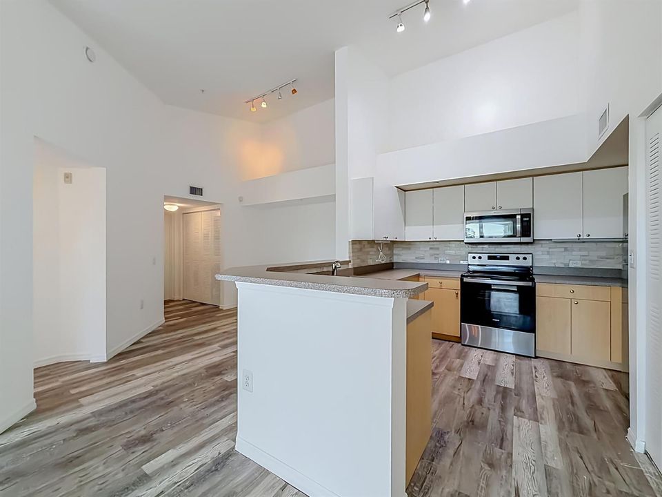 1119 Villa Circle-17