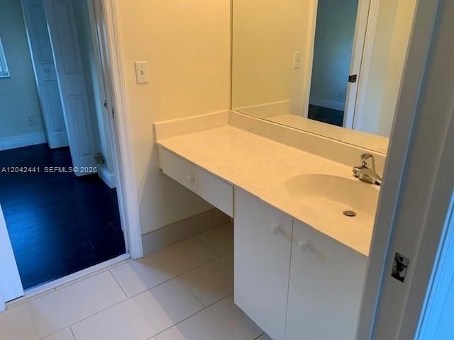 Full Bathroom