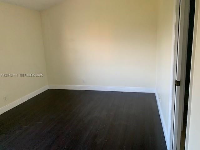 Primary Bedroom without virtual staging.