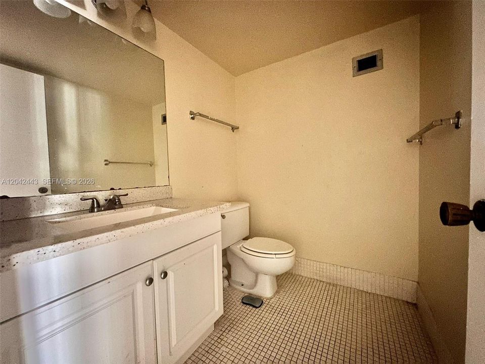 В аренду: $1,500 (1 спален, 1 ванн, 1000 Квадратных фут)