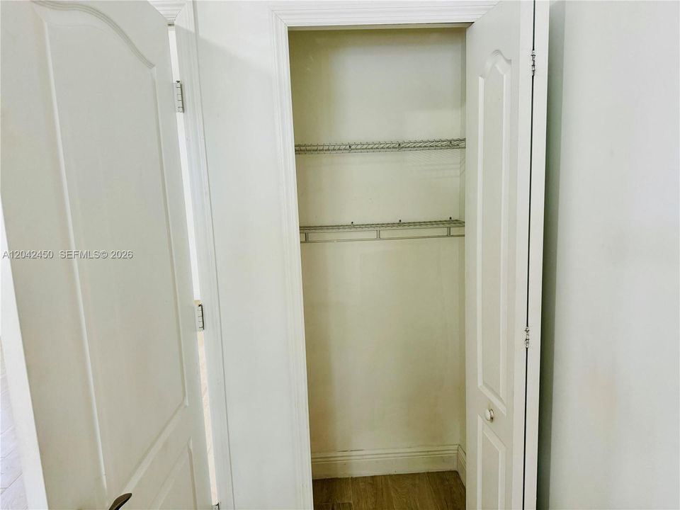 For Rent: $2,150 (1 beds, 1 baths, 670 Square Feet)