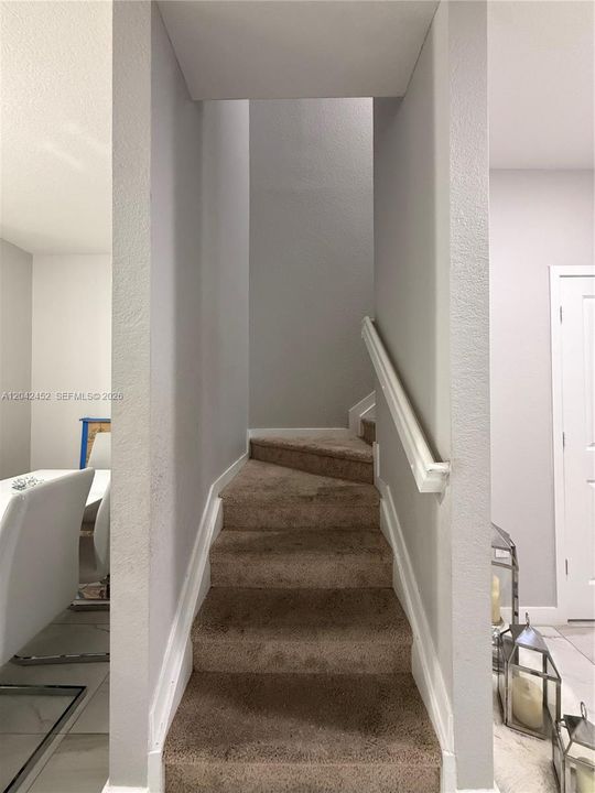 В аренду: $2,800 (4 спален, 3 ванн, 1374 Квадратных фут)