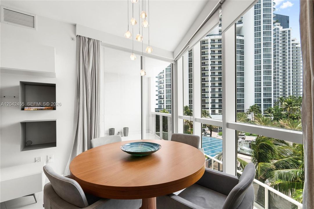 На продажу: $825,000 (1 спален, 1 ванн, 914 Квадратных фут)