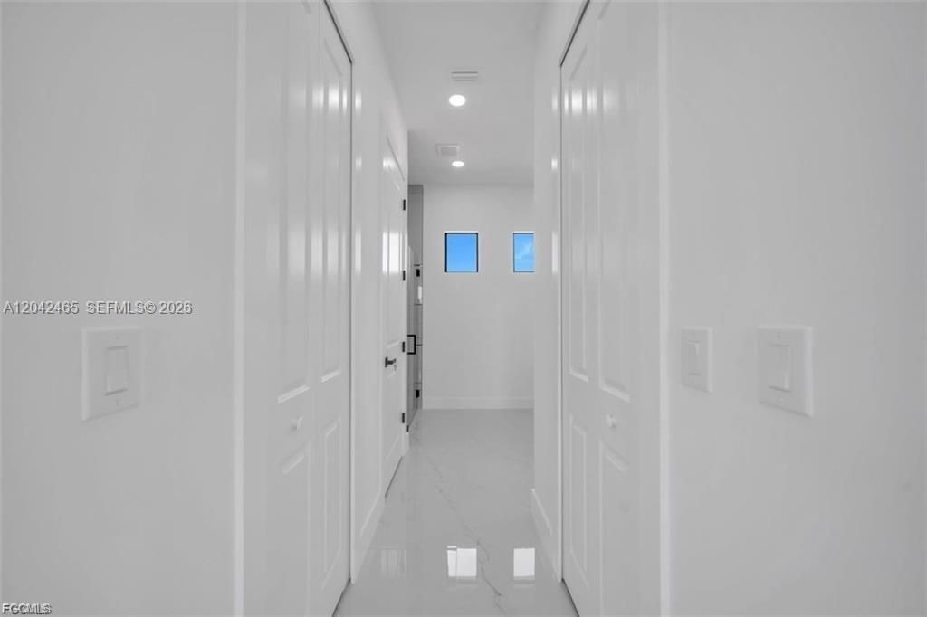 На продажу: $354,900 (3 спален, 2 ванн, 1650 Квадратных фут)