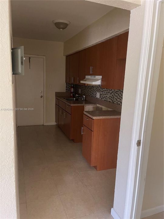 В аренду: $1,450 (1 спален, 1 ванн, 737 Квадратных фут)
