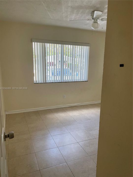 В аренду: $1,450 (1 спален, 1 ванн, 737 Квадратных фут)