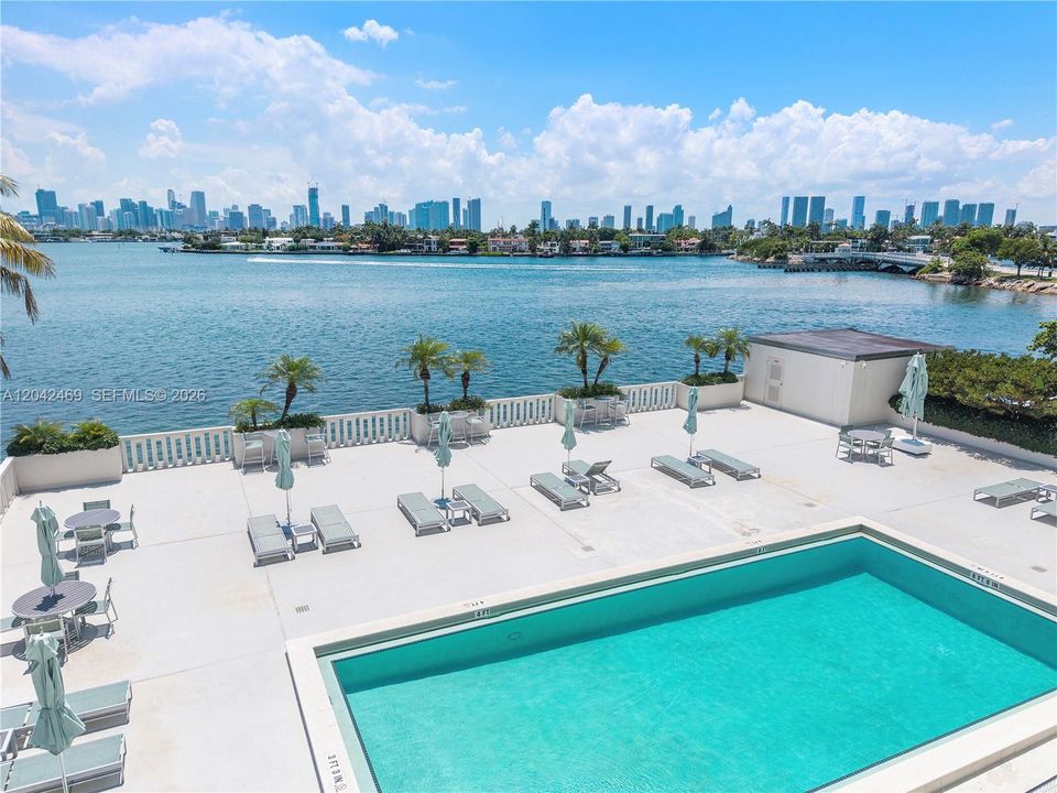 На продажу: $455,000 (1 спален, 1 ванн, 950 Квадратных фут)