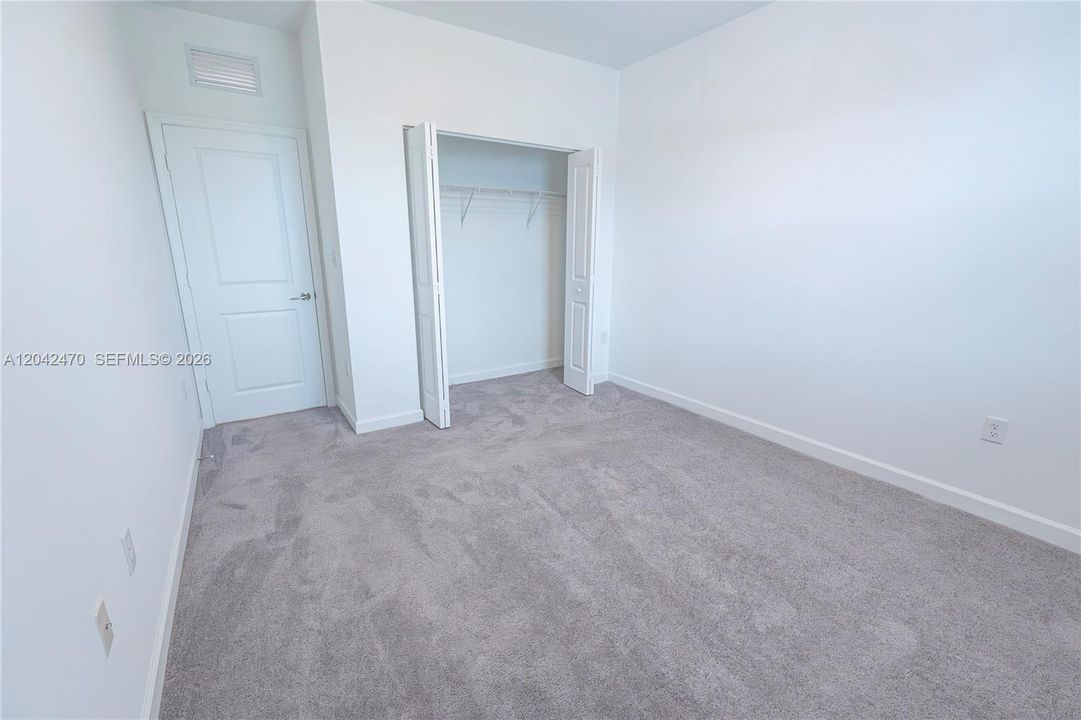 En Renta: $2,700 (3 camas, 2 baños, 1695 Pies cuadrados)
