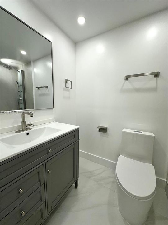 For Rent: $2,200 (1 beds, 1 baths, 620 Square Feet)
