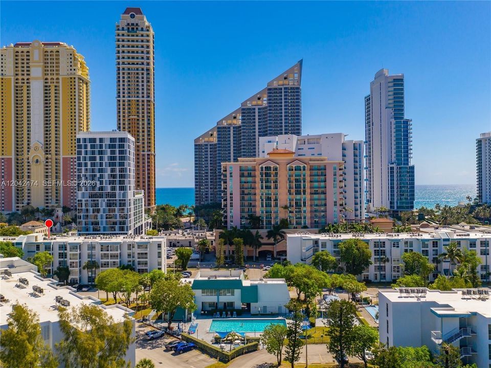 For Rent: $2,200 (1 beds, 1 baths, 620 Square Feet)
