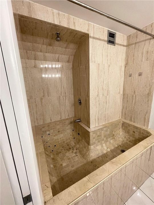 Bath Tub
