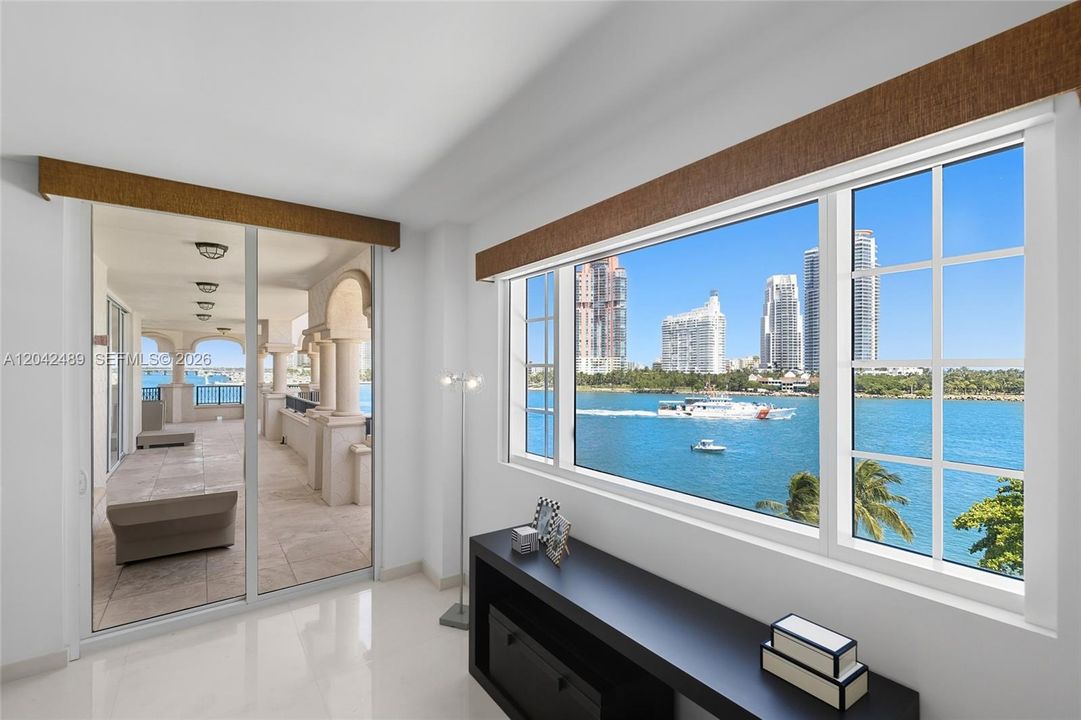 В аренду: $50,000 (4 спален, 4 ванн, 3690 Квадратных фут)