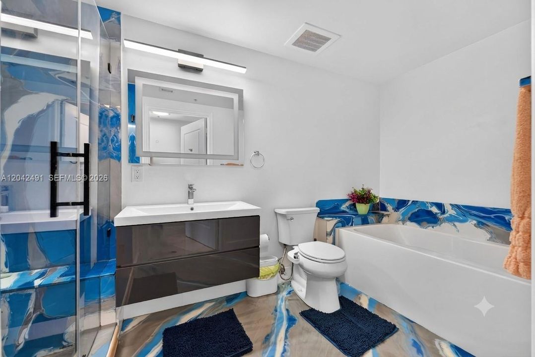 For Sale: $749,000 (2 beds, 2 baths, 1380 Square Feet)