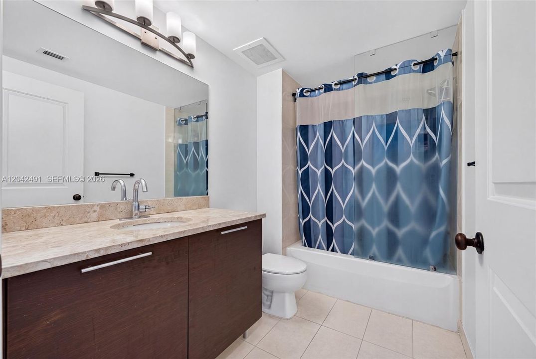 For Sale: $749,000 (2 beds, 2 baths, 1380 Square Feet)