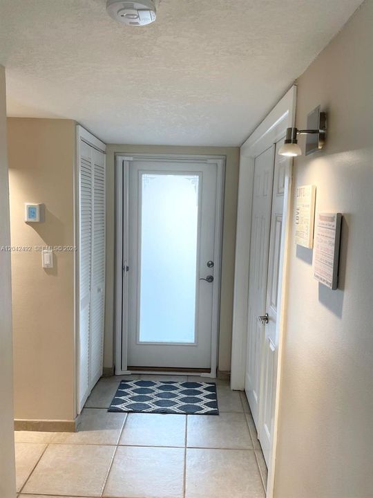 For Sale: $285,000 (3 beds, 2 baths, 1155 Square Feet)