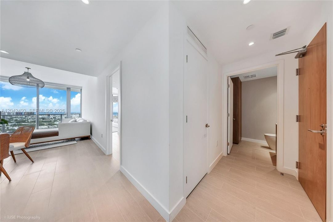 For Sale: $1,489,000 (1 beds, 1 baths, 1010 Square Feet)