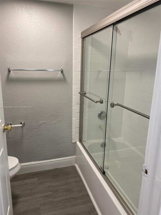For Rent: $2,300 (2 beds, 2 baths, 986 Square Feet)