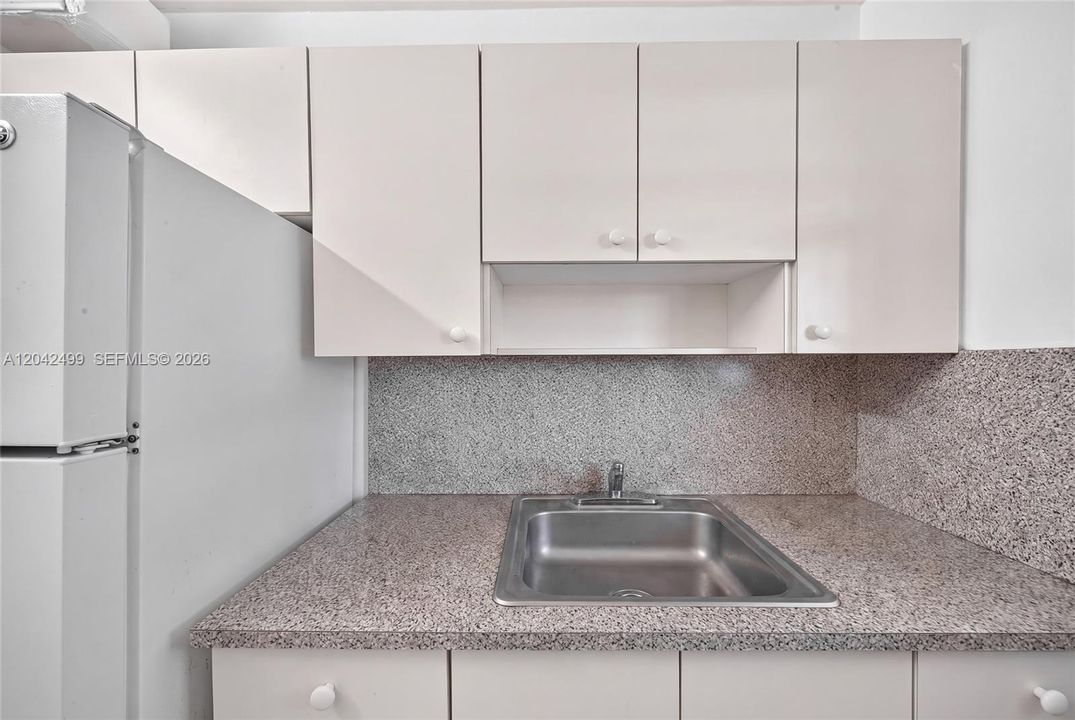 En Venta: $205,000 (3 camas, 1 baños, 800 Pies cuadrados)