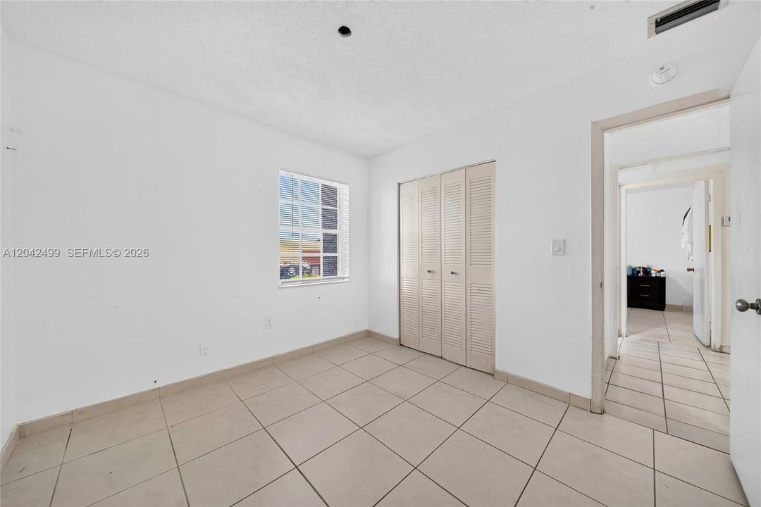 En Venta: $205,000 (3 camas, 1 baños, 800 Pies cuadrados)