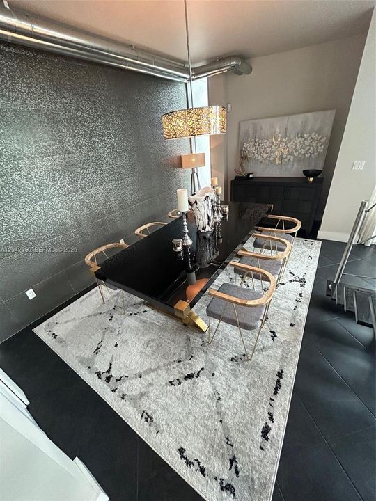For Rent: $4,925 (2 beds, 2 baths, 1337 Square Feet)