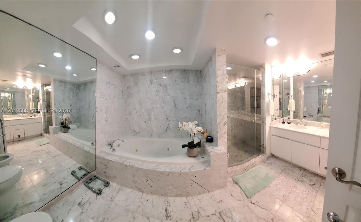 En Venta: $899,000 (2 camas, 2 baños, 1510 Pies cuadrados)