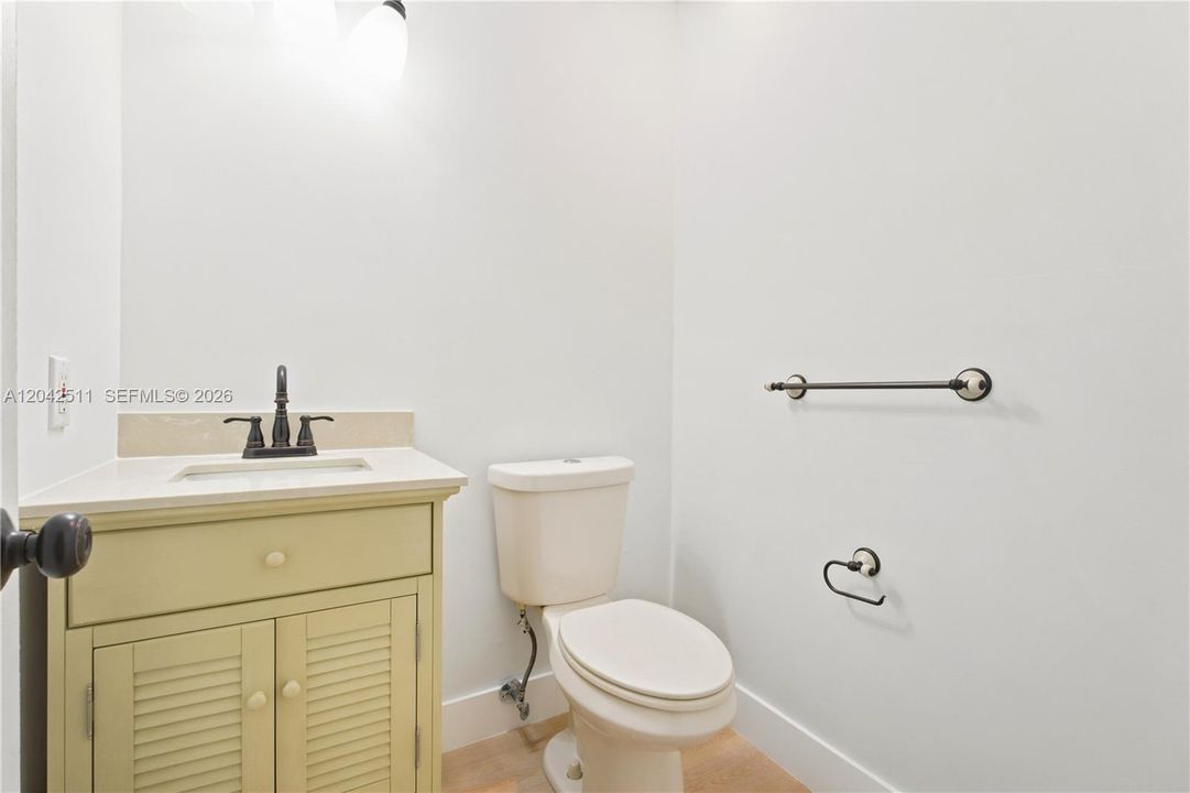 En Venta: $620,000 (3 camas, 2 baños, 1535 Pies cuadrados)