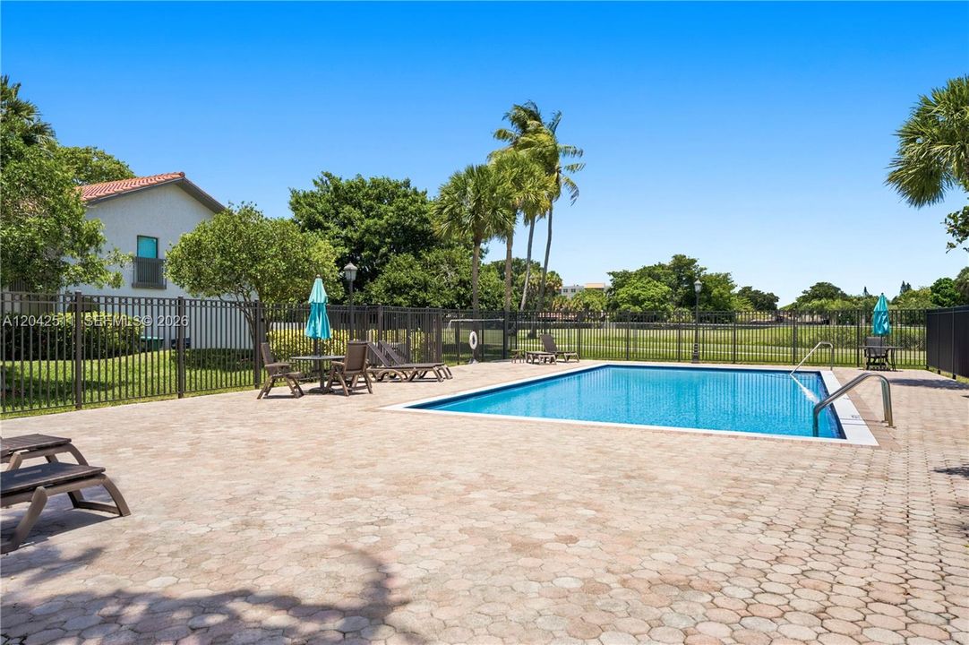 En Venta: $620,000 (3 camas, 2 baños, 1535 Pies cuadrados)
