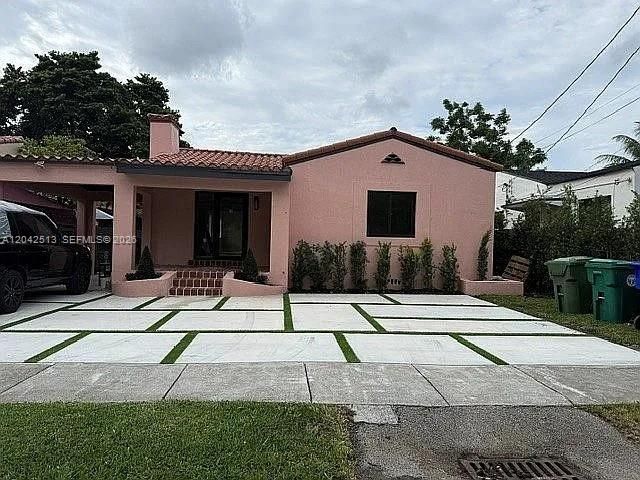 En Venta: $1,099,000 (3 camas, 2 baños, 1714 Pies cuadrados)