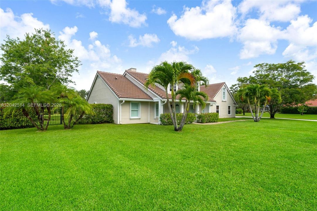 На продажу: $1,570,000 (4 спален, 2 ванн, 2960 Квадратных фут)
