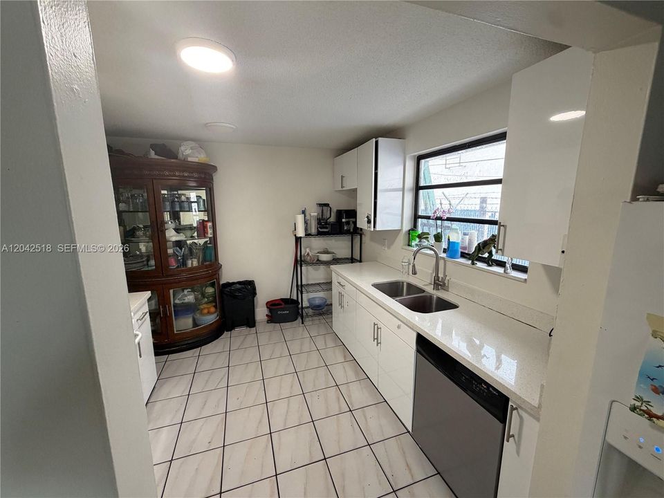 For Sale: $1,200,000 (0 beds, 0 baths, 2975 Square Feet)