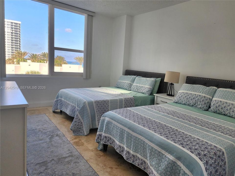 В аренду: $5,000 (2 спален, 2 ванн, 1340 Квадратных фут)