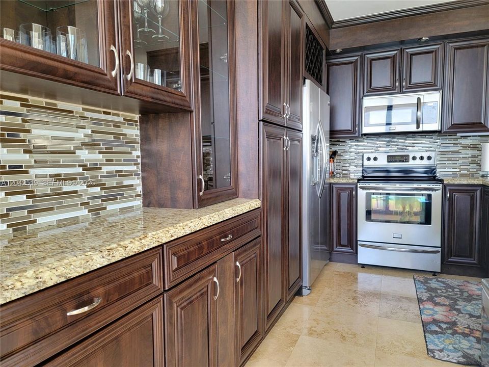 В аренду: $5,000 (2 спален, 2 ванн, 1340 Квадратных фут)