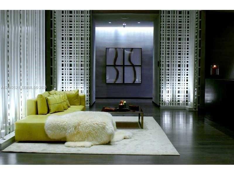 В аренду: $5,000 (3 спален, 3 ванн, 1571 Квадратных фут)