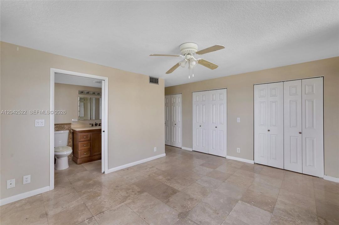 For Rent: $2,400 (2 beds, 2 baths, 1190 Square Feet)