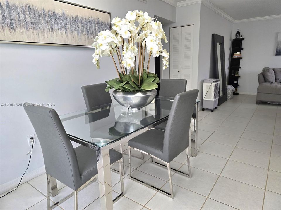 En Venta: $229,000 (2 camas, 1 baños, 794 Pies cuadrados)