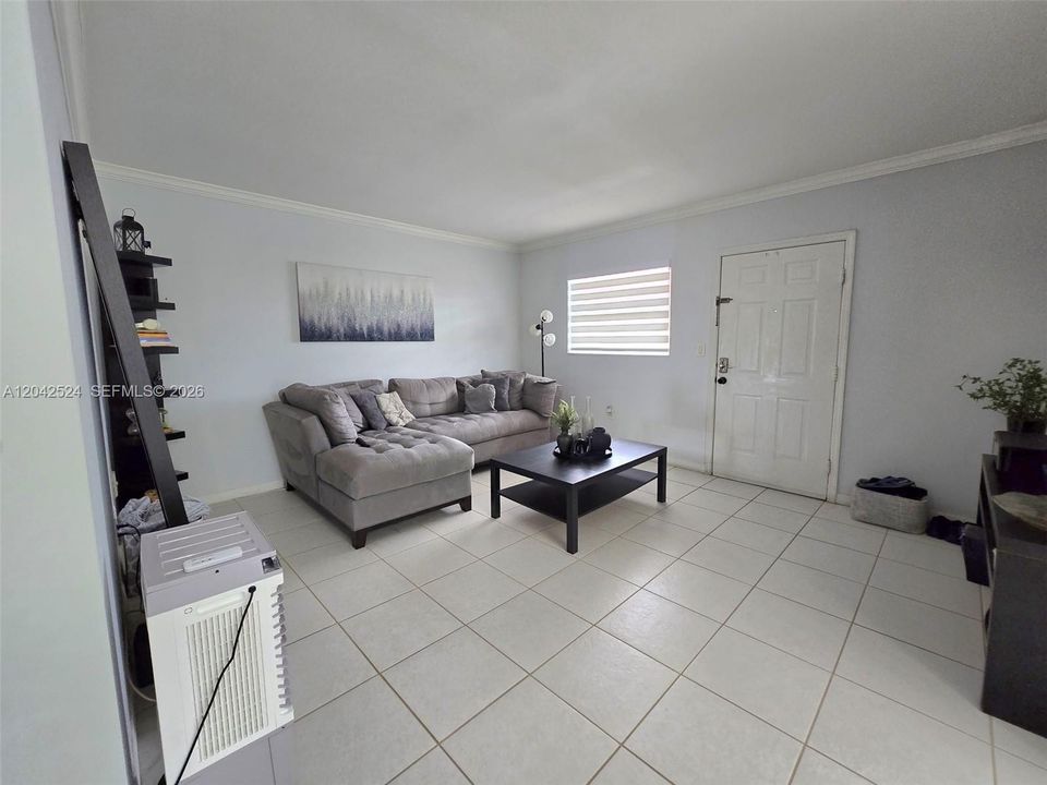En Venta: $229,000 (2 camas, 1 baños, 794 Pies cuadrados)