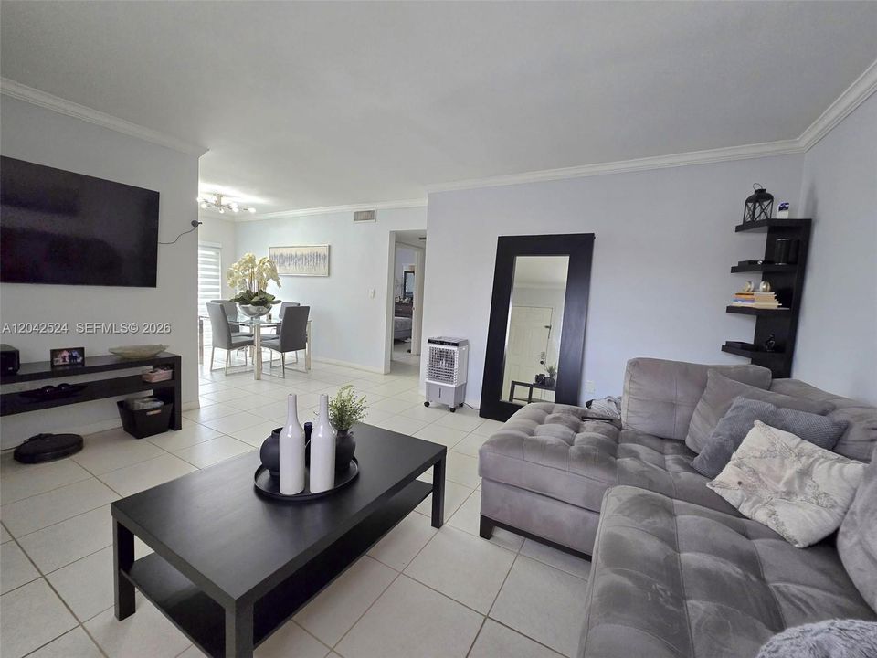 En Venta: $229,000 (2 camas, 1 baños, 794 Pies cuadrados)