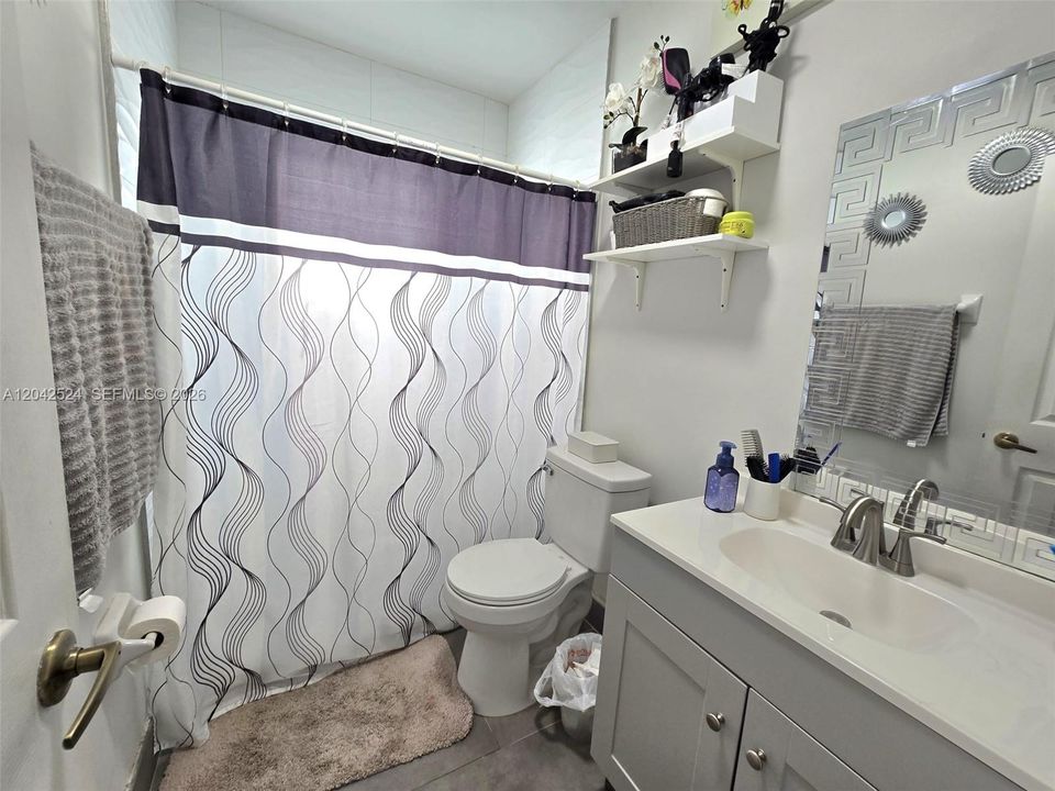 En Venta: $229,000 (2 camas, 1 baños, 794 Pies cuadrados)
