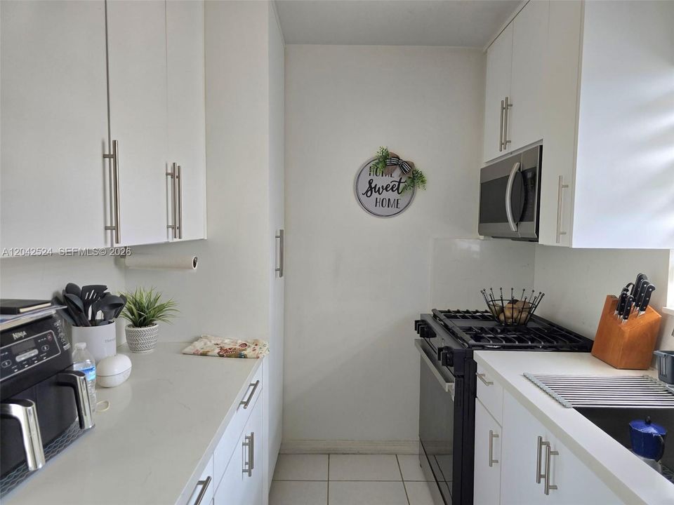En Venta: $229,000 (2 camas, 1 baños, 794 Pies cuadrados)