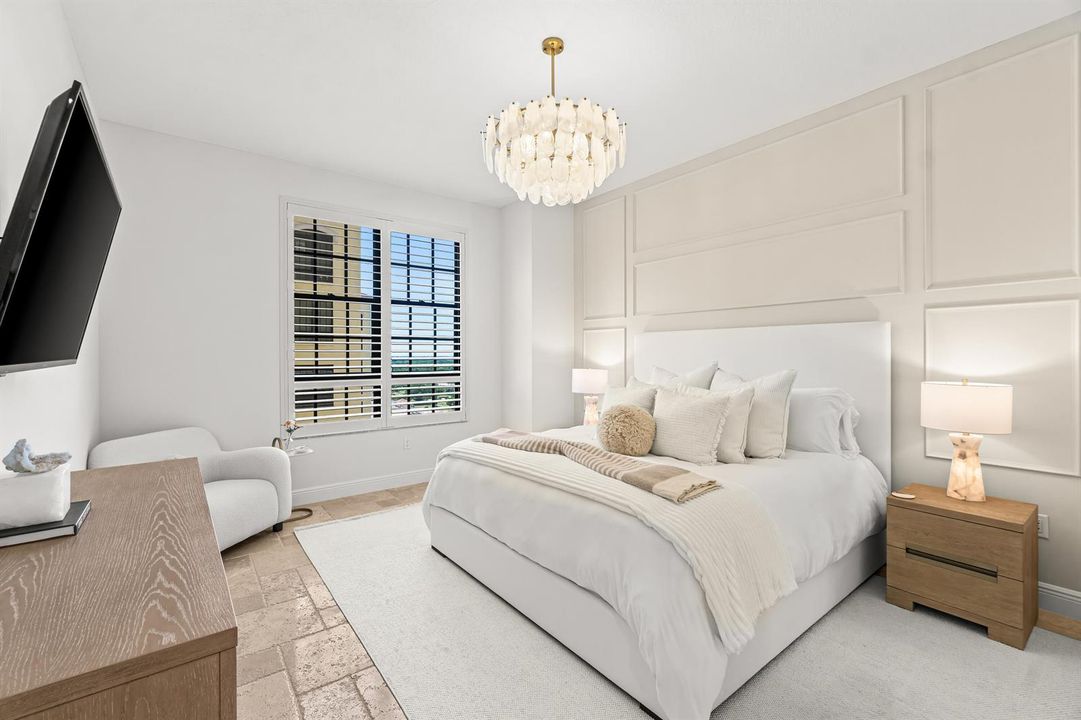 Designer Large Primary Bedroom Suite