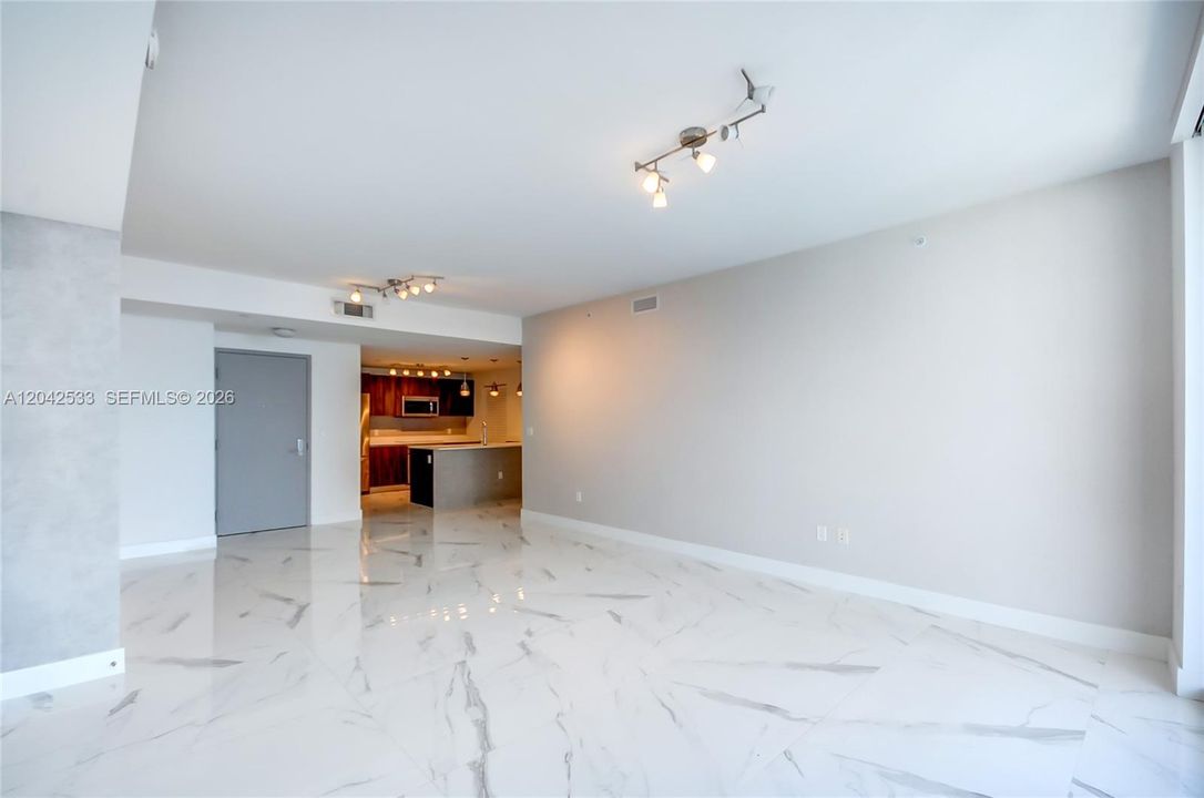 For Sale: $1,589,000 (3 beds, 3 baths, 1592 Square Feet)