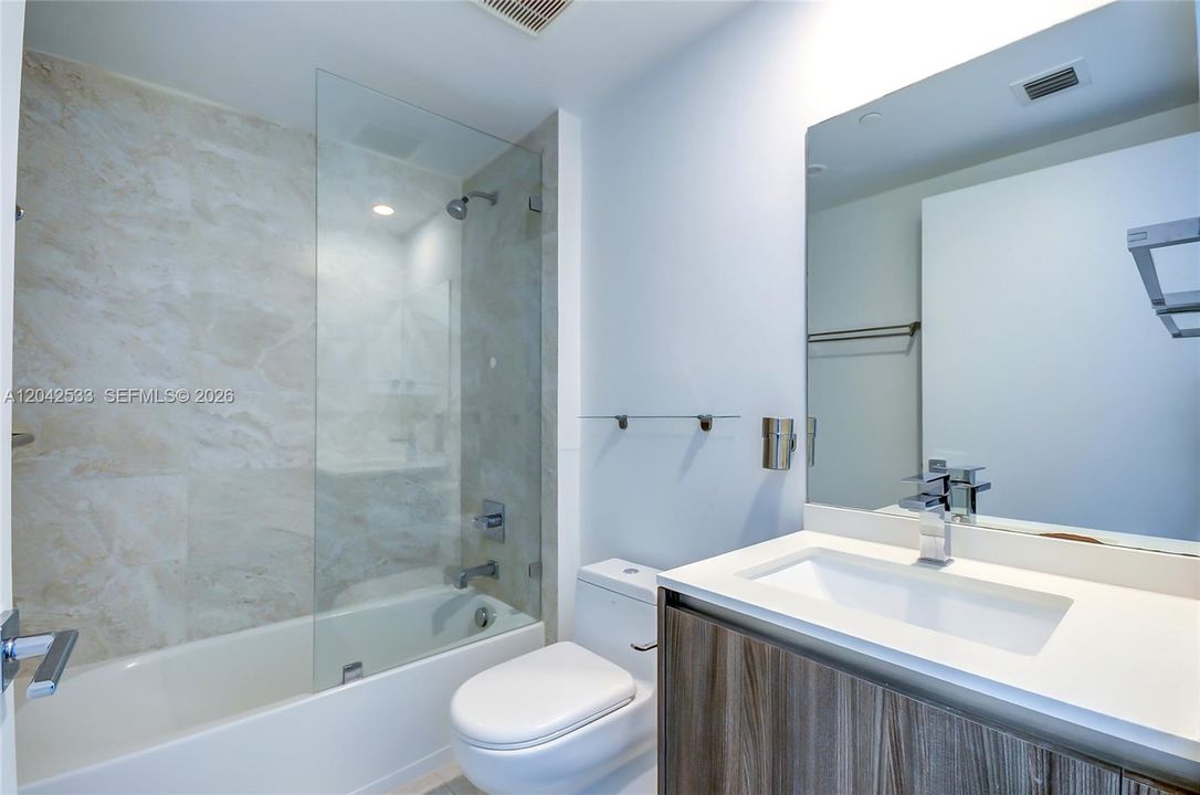 For Sale: $1,589,000 (3 beds, 3 baths, 1592 Square Feet)