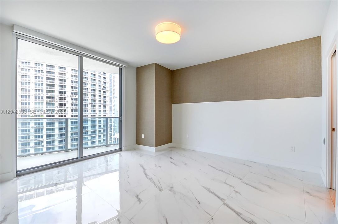For Sale: $1,589,000 (3 beds, 3 baths, 1592 Square Feet)