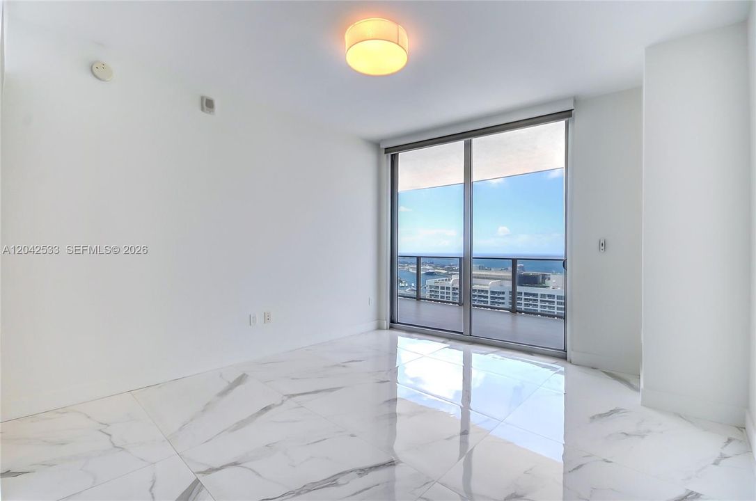 For Sale: $1,589,000 (3 beds, 3 baths, 1592 Square Feet)