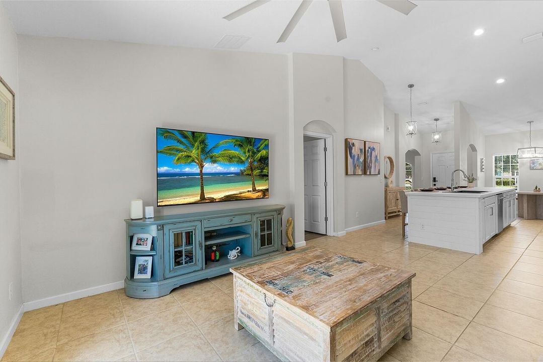 8110-Westfield-Cir-HigMedia-026-1280