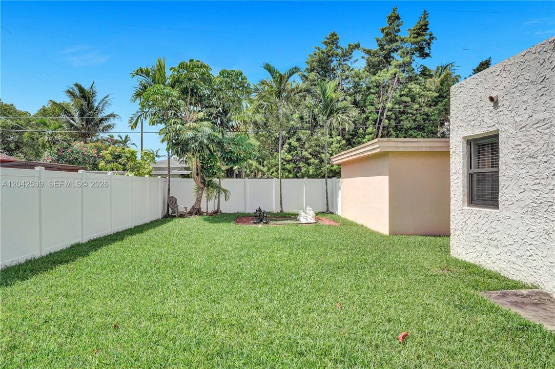 For Rent: $2,800 (2 beds, 1 baths, 1200 Square Feet)