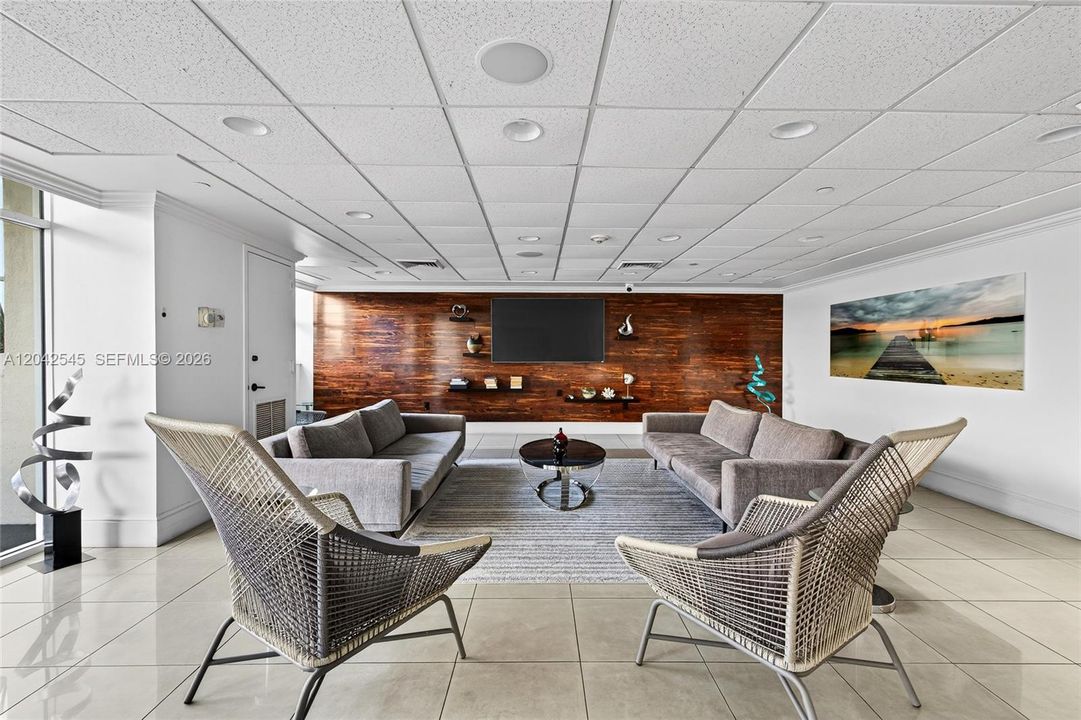 En Venta: $1,325,000 (3 camas, 2 baños, 1234 Pies cuadrados)